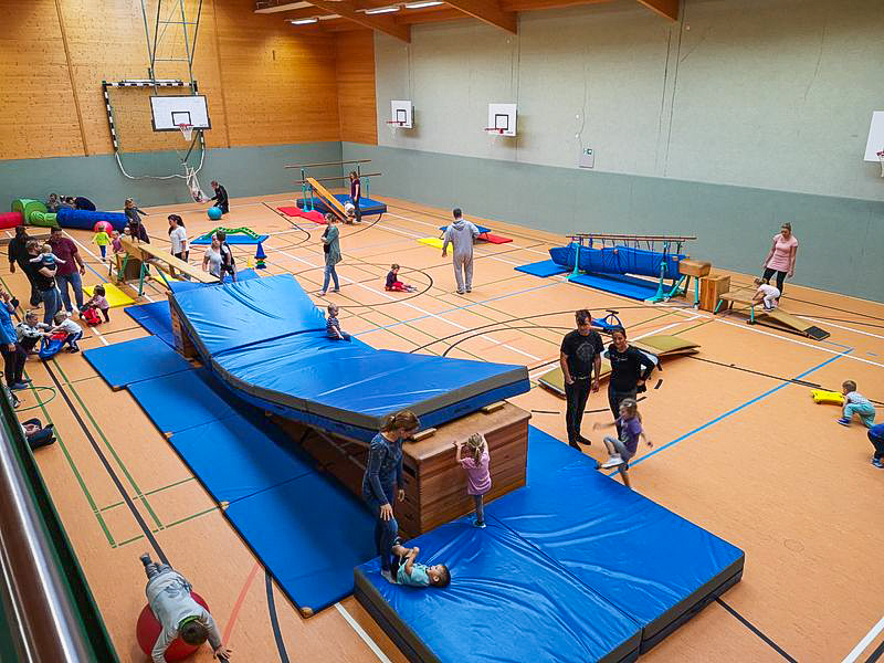 Eltern-Kind-Turnen